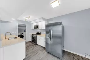 120 Inverrary Ln, Deerfield, IL 60015 - Photo 6