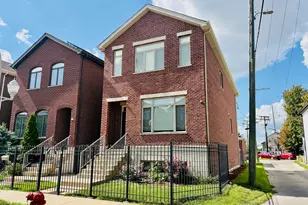 2810 S Grove St, Chicago, IL 60608 - Photo 1