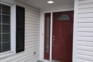 3013 Dorothy Dr, Aurora, IL 60504 - Photo 2