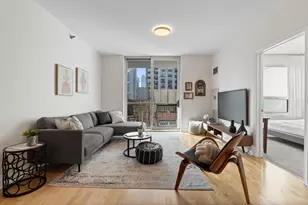 421 W Huron St, Chicago, IL 60654 - Photo 4