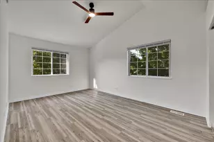 129 Braxton Ln, Aurora, IL 60504 - Photo 20