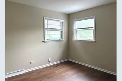 [Address not provided], Mundelein, IL 60060 - Photo 10