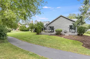 1923 Hillside Ln, Lisle, IL 60532 - Photo 38