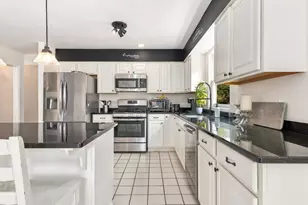 1923 Hillside Ln, Lisle, IL 60532 - Photo 14