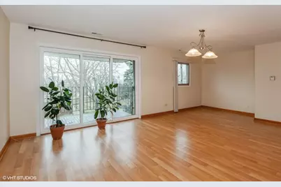 787 Wilson Avenue #17, Glen Ellyn, IL 60137 - Photo 2