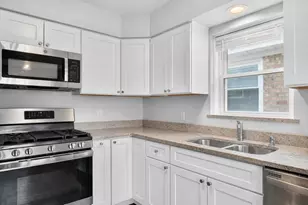 5440 N Mobile Ave, Chicago, IL 60630 - Photo 12