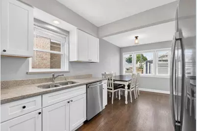 5440 N Mobile Avenue, Chicago, IL 60630 - Photo 14