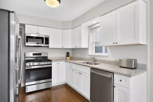 5440 N Mobile Ave, Chicago, IL 60630 - Photo 10