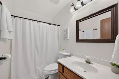 8 Arthur Court, Streamwood, IL 60107 - Photo 18