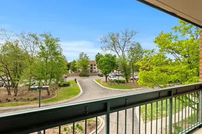 1800 Huntington Boulevard #307, Hoffman Estates, IL 60169 - Photo 6