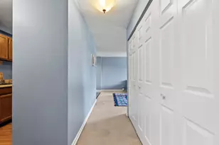 1800 Huntington Blvd, Hoffman Estates, IL 60169 - Photo 12