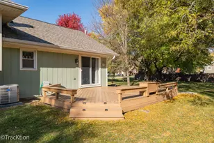 11S639 McGrath Ln, Naperville, IL 60564 - Photo 4