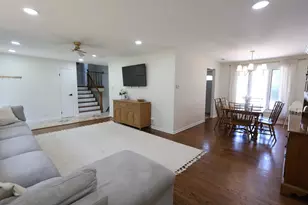 510 W Millns Ct, Addison, IL 60101 - Photo 8