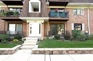 4144 Cove Ln, Glenview, IL 60025 - Photo 1