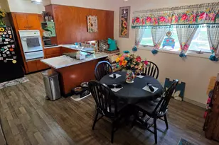 108 N Linton St, Odin, IL 62870 - Photo 4