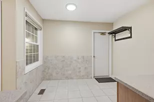 3141 N Daniels Ct, Arlington Heights, IL 60004 - Photo 10