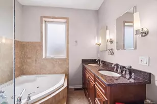 1730 S Des Plaines Ave, Chicago, IL 60616 - Photo 12