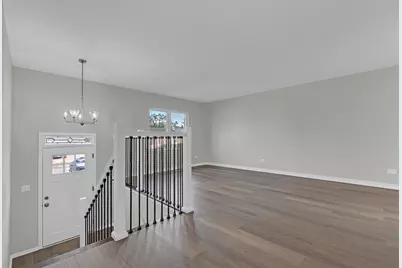424 Mark Avenue, Glendale Heights, IL 60139 - Photo 8