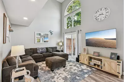 345 Ascot Lane, Streamwood, IL 60107 - Photo 2