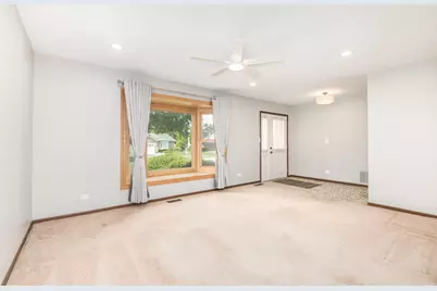795 Cardinal Lane, Elk Grove Village, IL 60007 - Photo 10