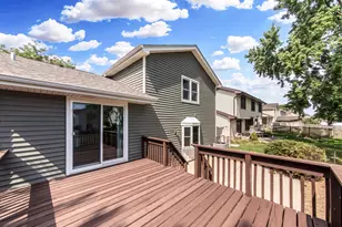 795 Cardinal Ln, Elk Grove Village, IL 60007 - Photo 4