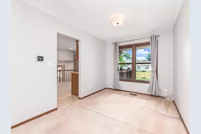 795 Cardinal Lane, Elk Grove Village, IL 60007 - Photo 12