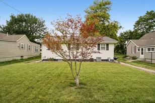 220 S State St, Gibson City, IL 60936 - Photo 38