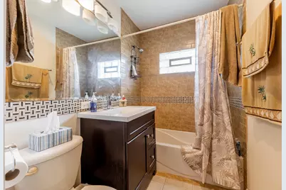 [Address not provided], Worth, IL 60482 - Photo 12