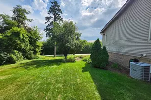 4816 Francisco Ave, Downers Grove, IL 60515 - Photo 8