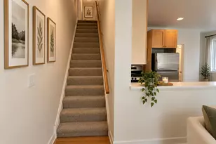 842 N Racine Ave, Chicago, IL 60642 - Photo 8