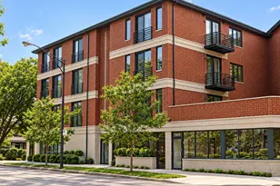 842 N Racine Ave, Chicago, IL 60642 - Photo 1