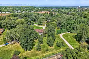 1803 Paula Ct, Sleepy Hollow, IL 60118 - Photo 6