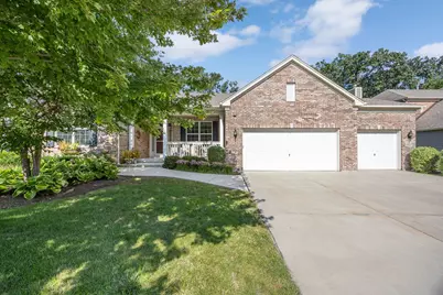 1707 Pondview Drive, Hoffman Estates, IL 60192 - Photo 2