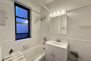 434 W Wellington Ave, Chicago, IL 60657 - Photo 16
