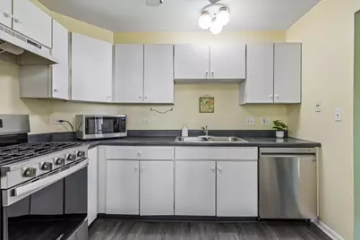1918 Heron Avenue #B, Schaumburg, IL 60193 - Photo 8