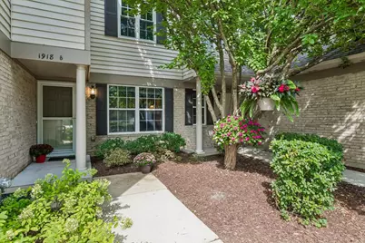 1918 Heron Avenue #B, Schaumburg, IL 60193 - Photo 2