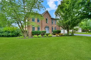 88 Open Pkwy S, Hawthorn Woods, IL 60047 - Photo 1