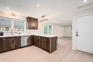 511 Forest Ave, Oak Park, IL 60302 - Photo 4