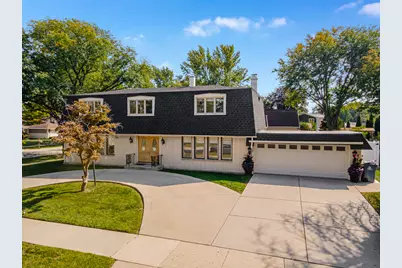 1817 E Maya Lane, Mount Prospect, IL 60056 - Photo 1