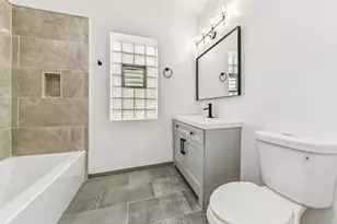 7801 S Eberhart Ave, Chicago, IL 60619 - Photo 10