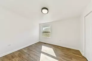 7801 S Eberhart Ave, Chicago, IL 60619 - Photo 14