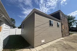 2752 W 83rd St, Chicago, IL 60652 - Photo 4