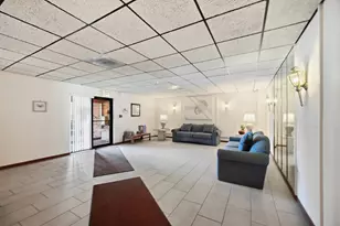 9357 Landings Ln, Des Plaines, IL 60016 - Photo 14