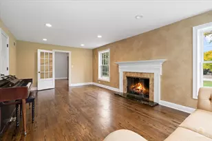 19 Big Oak Ln, Riverwoods, IL 60015 - Photo 16