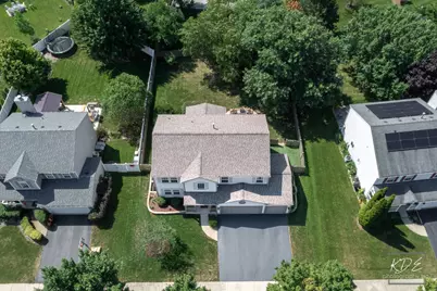 1829 Thornapple Way, Aurora, IL 60504 - Photo 2