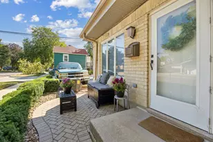 7240 Dixon St, Forest Park, IL 60130 - Photo 2