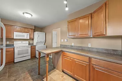 105 Appletree Court, Yorkville, IL 60560 - Photo 10