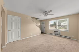 105 Appletree Ct, Yorkville, IL 60560 - Photo 6