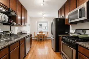 2147 Ridge Ave, Evanston, IL 60201 - Photo 8