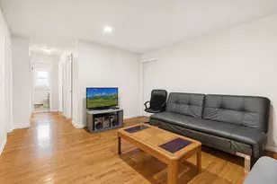 2147 Ridge Ave, Evanston, IL 60201 - Photo 4